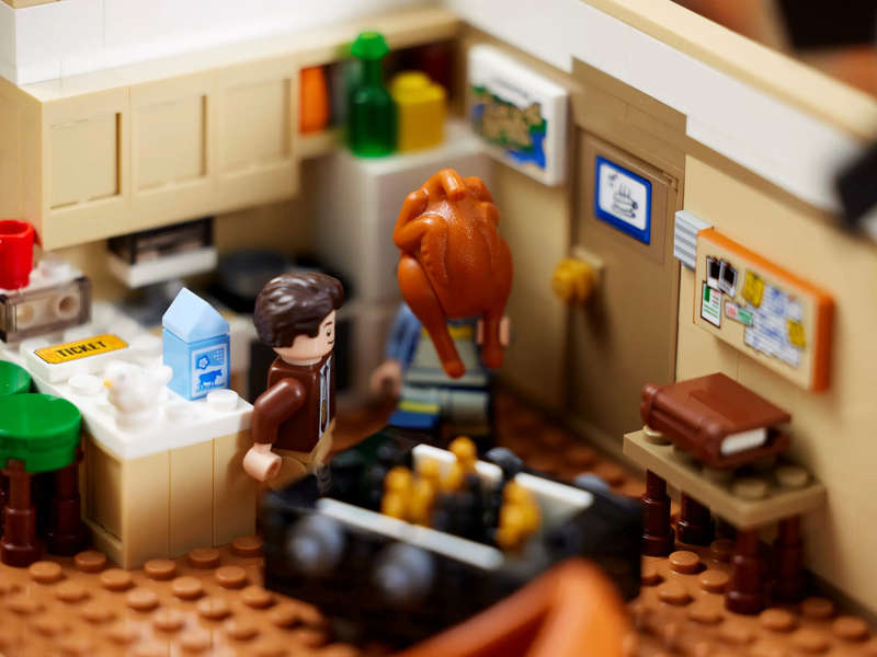 LEGO Icons 10292 The Friends Apartments