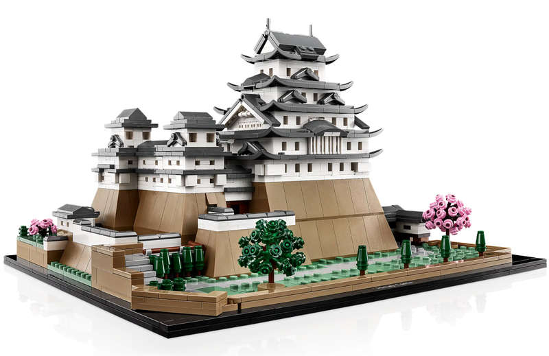 LEGO® Architecture 21060 Himeji Castle display model