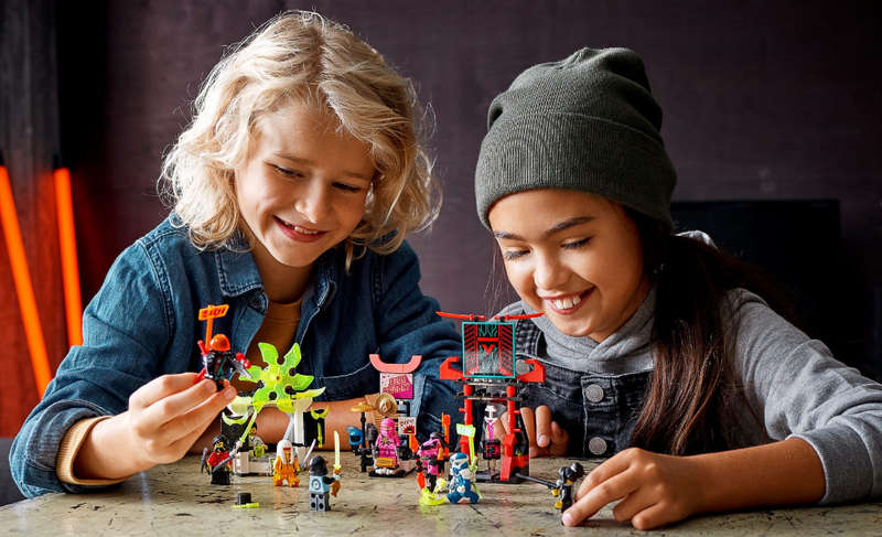 LEGO Ninjago 71708 Gamer's Market