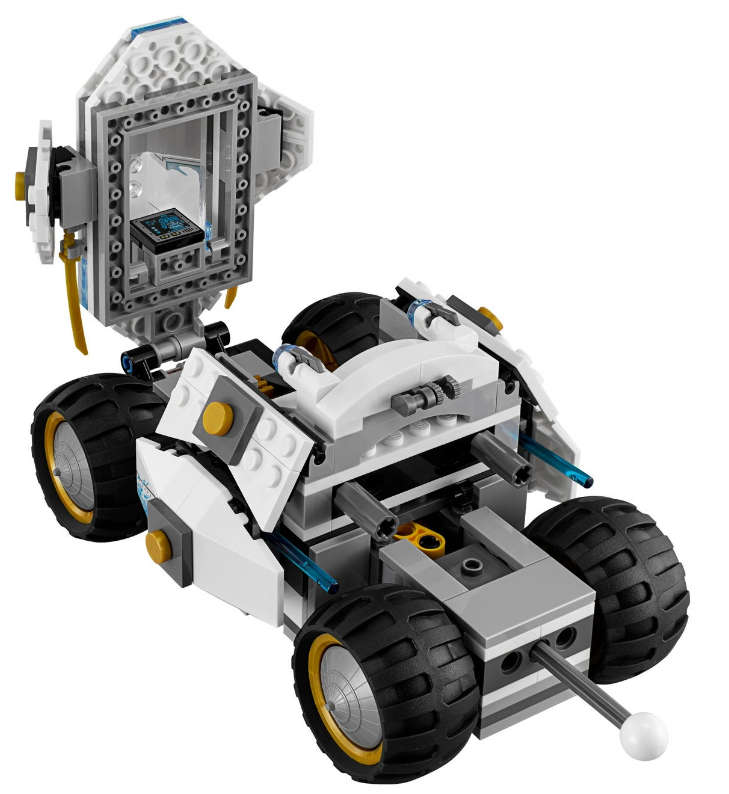 LEGO  Ninjago 70588 Titanium Ninja Tumbler (Retired set)
