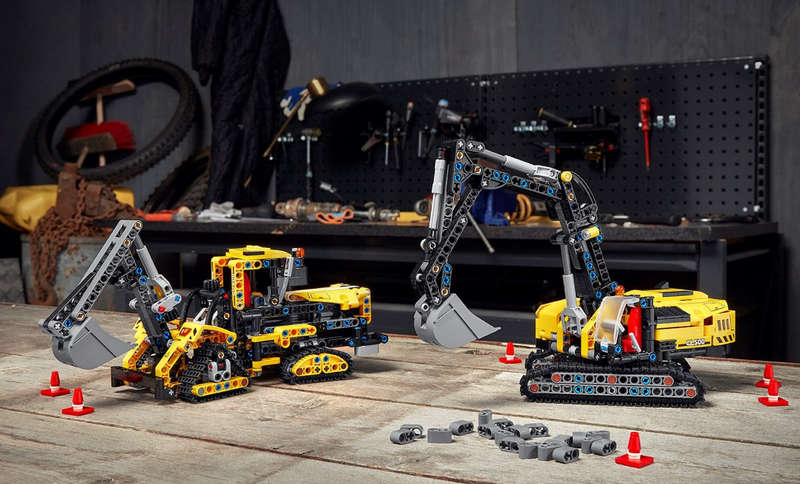 LEGO Technic 42121 Heavy-Duty Excavator