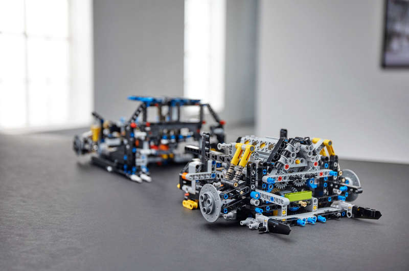 LEGO Technic 42083 Bugatti Chiron