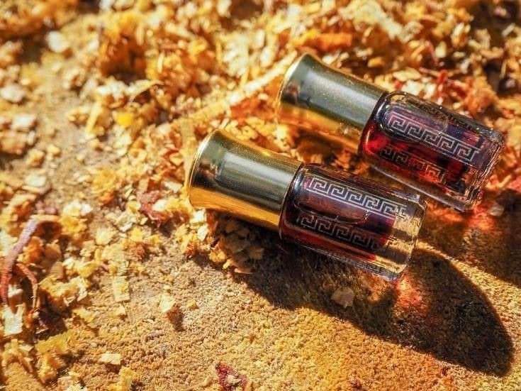 Honey oudh
