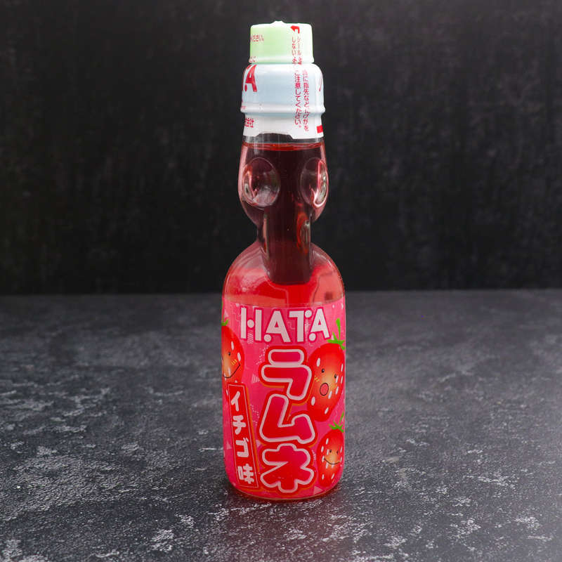 Hata Ramune Strawberry Flavour Soda Drink 200ml