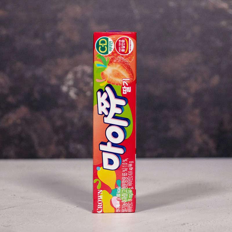 Crown My Chew Strawberry Flavoured Soft Candy 44g