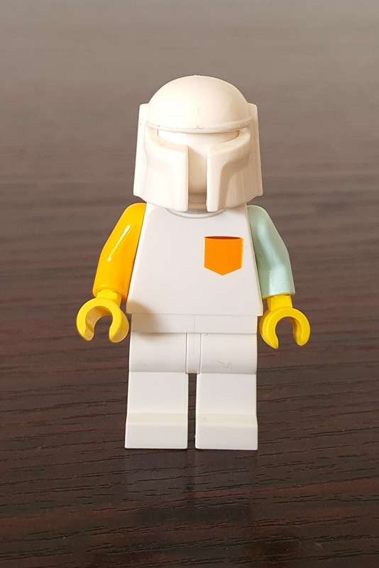 Replica trooper mandalore helmet for Lego minifigure.