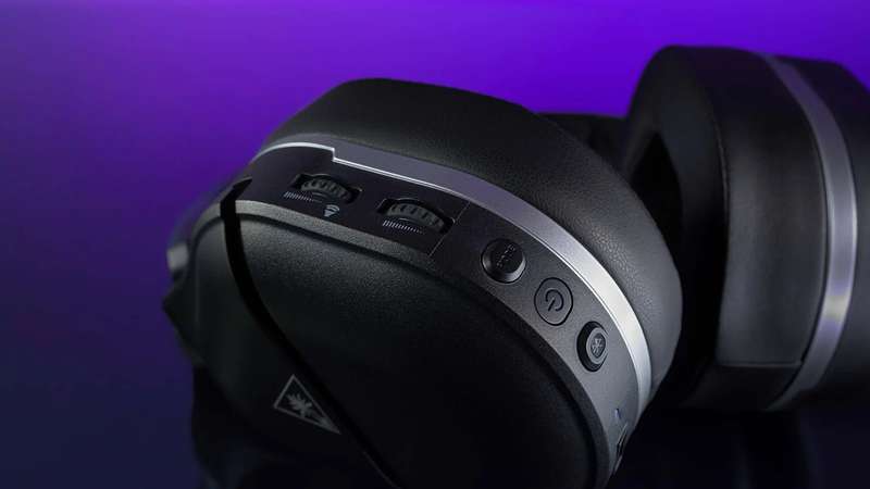 Stealth 700 GEN2 MAX for PlayStation ROTW