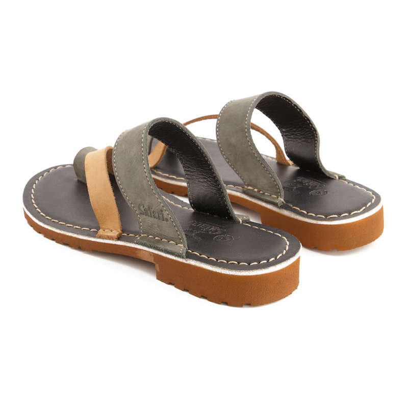 Bata Safari Pursuit Ladies Charcoal/ Tan Size 4