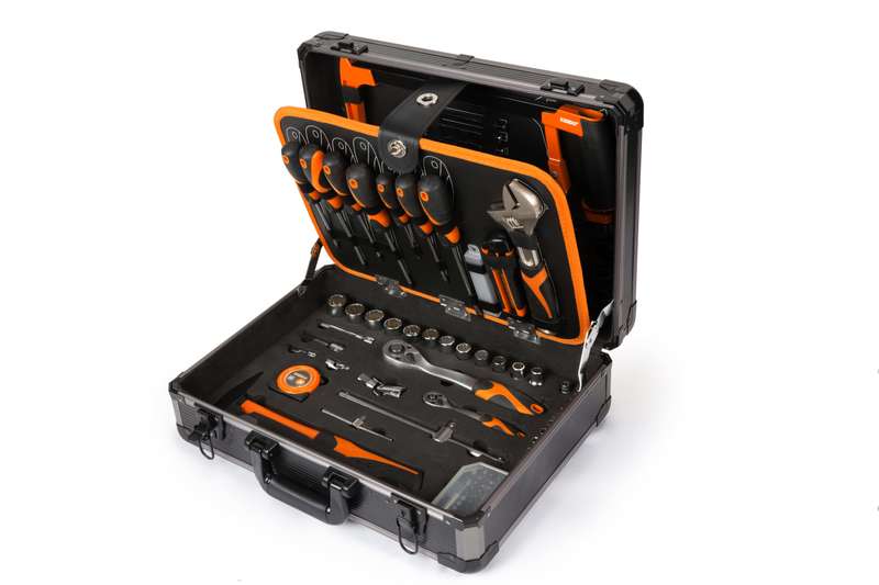 Tool Set Kendo Aluminum Case 124 Piece
