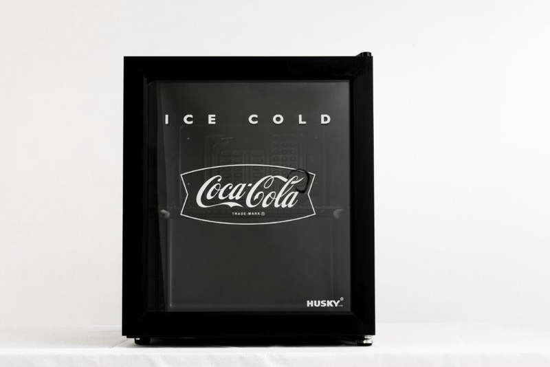 46 L Counter Top Beverage Cooler W/ Glass Door Coca Cola Black