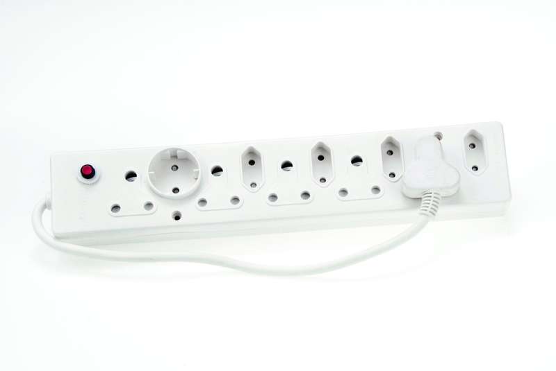 Multiplug 5 X16 A 4 X6 A 1 Xshuko W