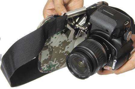 Promate Bolster Universal SLR Holster with Quick Release Latch - Camouflage