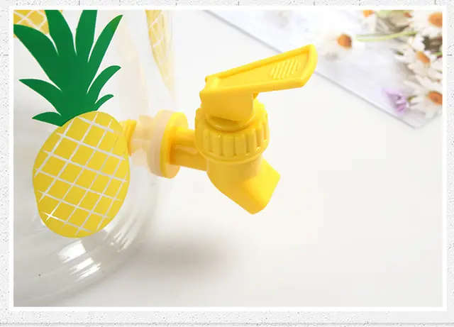 Ice Cold Beverage Dispenser Jug Cocktail Jar Party Pitcher with 4 Cups
