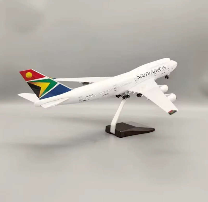 South African Airways Boeing 747-300 ZS-SAK Airplane Model 45cm - 1:150 Resin/Metal Alloy Mould J...
