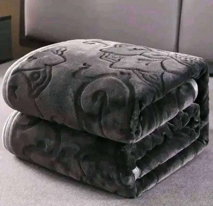 Warm Winter Blankets DBL With Hearts Prints
