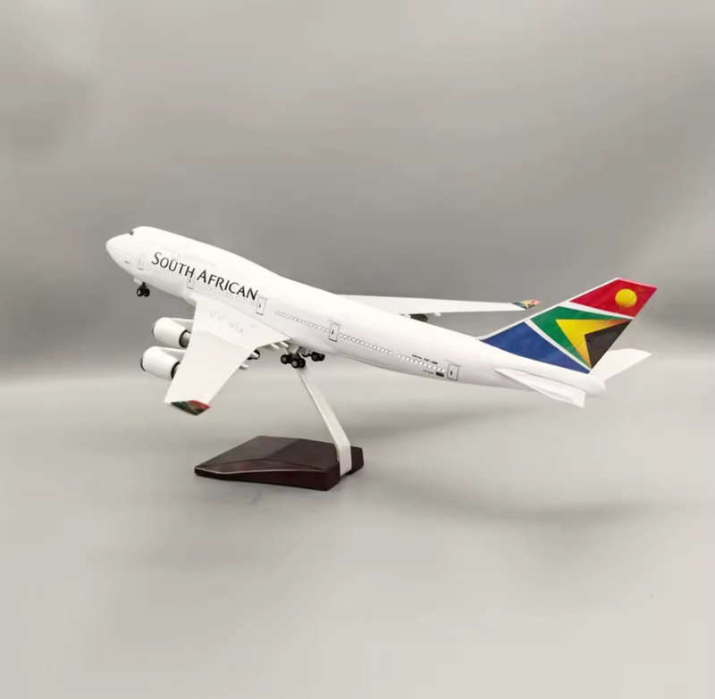 South African Airways Boeing 747-300 ZS-SAK Airplane Model 45cm - 1:150 Resin/Metal Alloy Mould J...