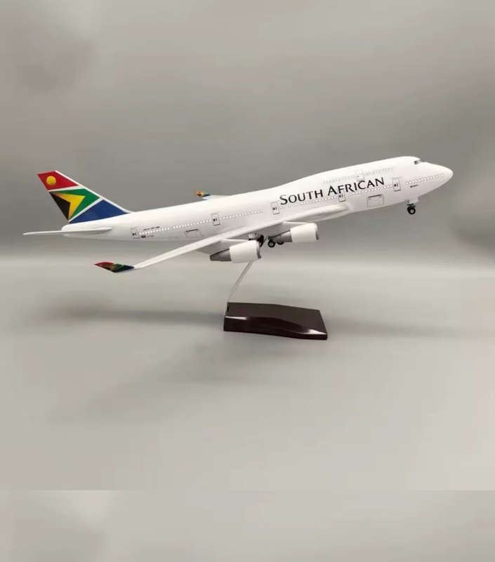 South African Airways Boeing 747-300 ZS-SAK Airplane Model 45cm - 1:150 Resin/Metal Alloy Mould J...