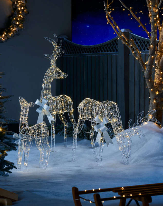 Christmas Fold Up RGB Reindeer Christmas Patio Light With Moving Head Up RGB Reindeer Christmas P...