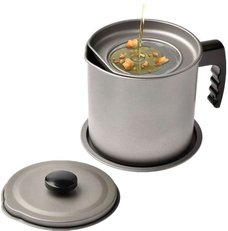 Oil Jug and Strainer 1.4L