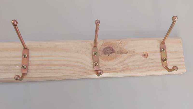 Strong Wooden Wall Coat Hangers Clothes Pine Wood Rack 6 Hooks