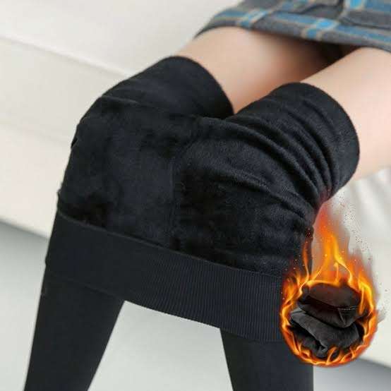 Women Fleece inner Winter Leggings - Black