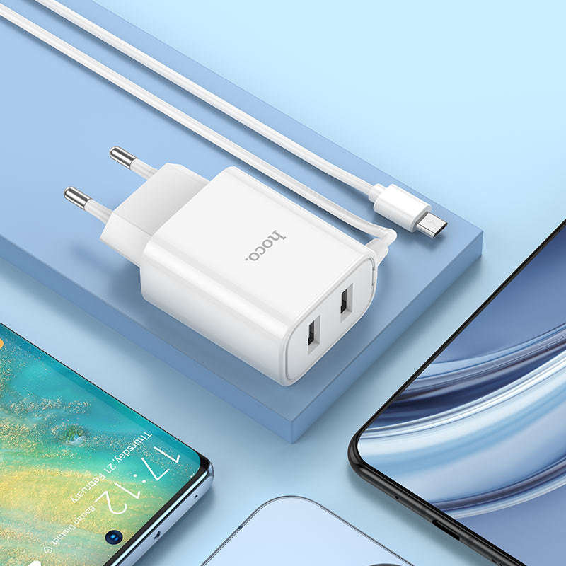 Wall charger C103A Courser EU dual-port with built-in cable