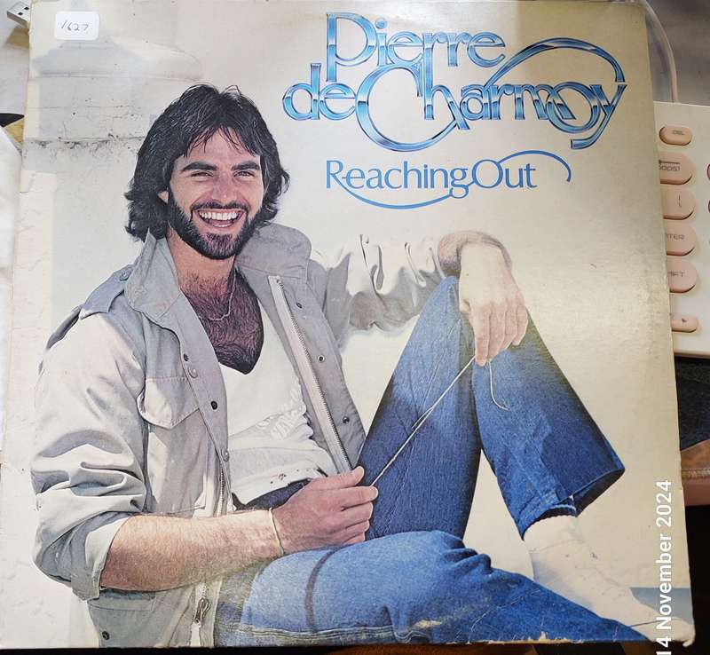 Pierre de Charmoy - Reaching Out (VG/VG) - Vinyl