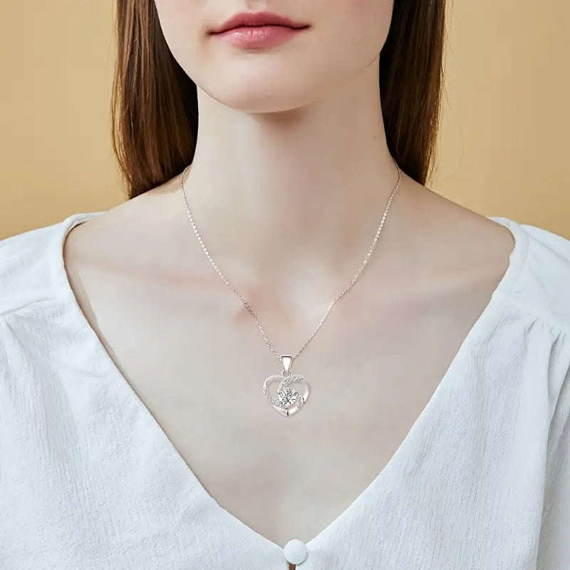 Elegant S925 Silver Heart-Shaped Cubic Zirconia Necklace