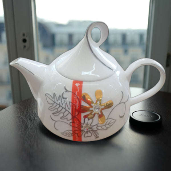 Stylish Design Porcelain Teapot with Tea Infuser