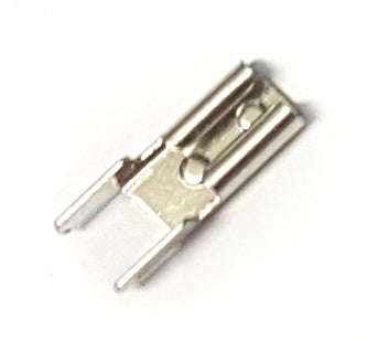 Hold fuse pcb mnt 4mm blade k23440 *a*