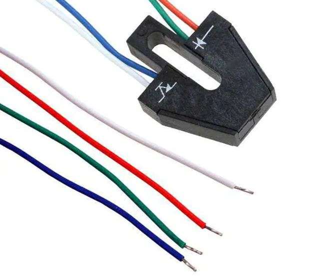 Sensor retro reflective 3.8mm npn lead opb704w
