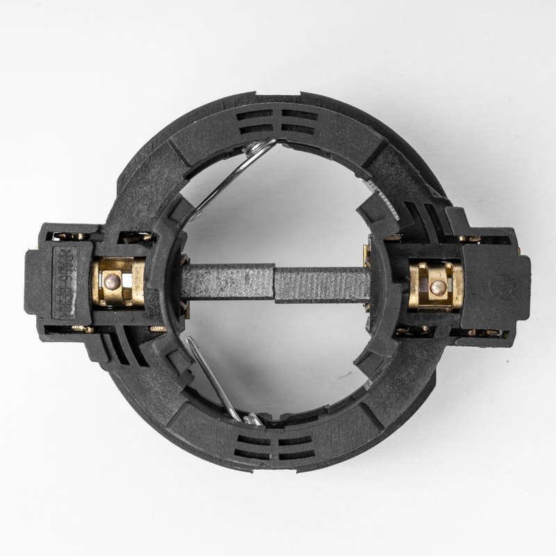 Brush holder assembly (33/34) for tcrh0800