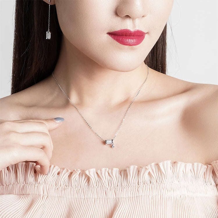 Women Fashion S925 Sterling Silver Small Waist Pendant Necklace (Orange)