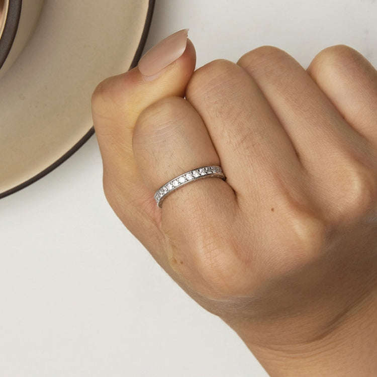 No.8 S925 Sterling Silver Platinum-plated Fine Flash Zircon Single Ring