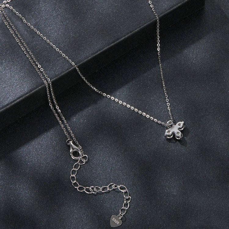S925 Sterling Silver Plated with Platinum Lucky Four-leaf Clover Moissanite Necklace(MSN038)