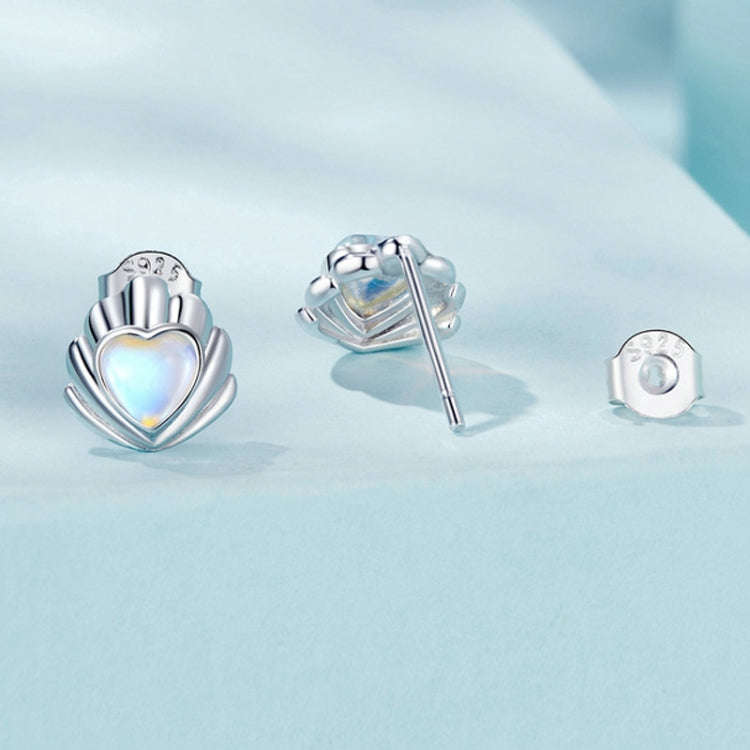 S925 Sterling Silver Platinum-plated Three-dimensional Shell Moonstone Earrings(SCE1763)