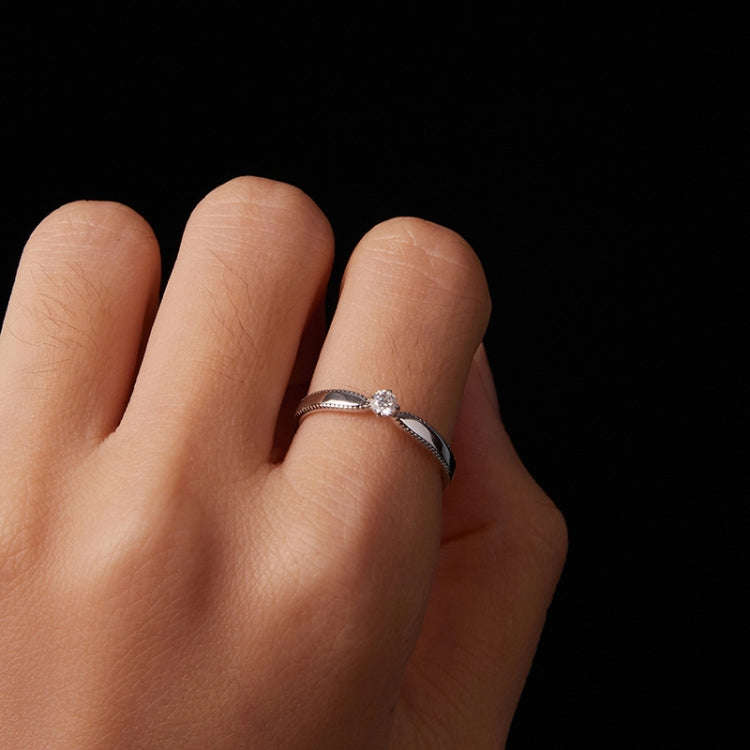 MSR062 S925 Sterling Silver Platinum-plated Shining Moissanite Ring(8)