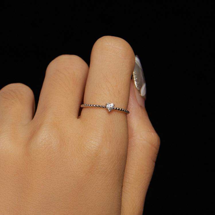 MSR063 S925 Sterling Silver Heart Moissanite Ring(6)