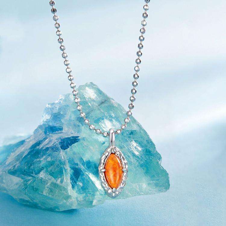 S925 Sterling Silver Platinum-plated Flame Opal Necklace Elegant Clavicle Chain(BSN413)