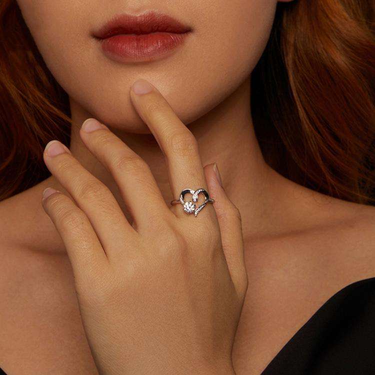 S925 Sterling Silver Platinum-Plated Moissanite Heart-shaped Ring(8)