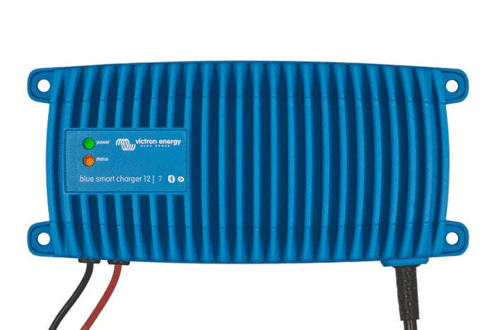 Victron Blue Smart IP67 Charger 12/7 (1)
