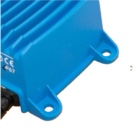 Victron Blue Smart IP67 Charger 24/5(1)