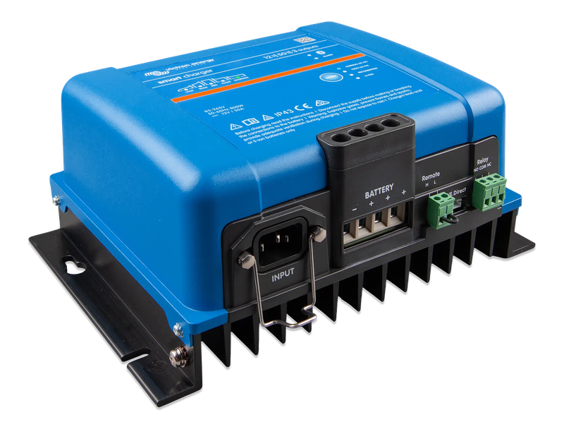 Victron Phoenix Smart IP43 Charger 12/50 (3) 230V