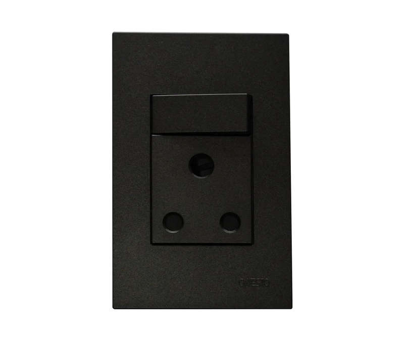 2X4 SINGLE SOCKET VERTICAL - BLACK