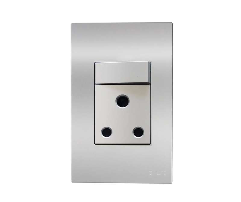 2X4 Single Switched Socket - Vertical