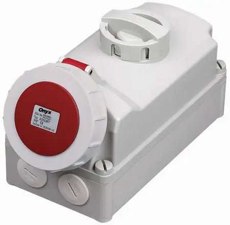 32A SWITCHED SOCEKT WITH INTERLOCK - SURFACE MOUNTING IP67