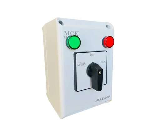 4 POLE CHANGE OVER SWITCH SURFACE MOUNT IP65 PVC