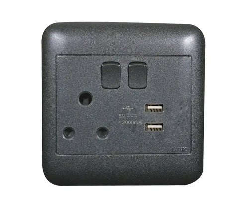 4X4 SINGLE + 2 USB SWITCH SOCKET BLACK