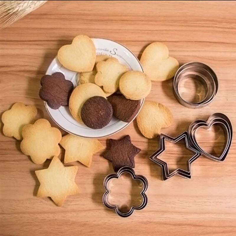 Silicone Spatula Brush Set With Pastry Cookie Biscuit Cutter IB-61 PURPLE RED