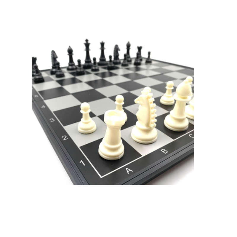 Portable Magnetic Chess Set